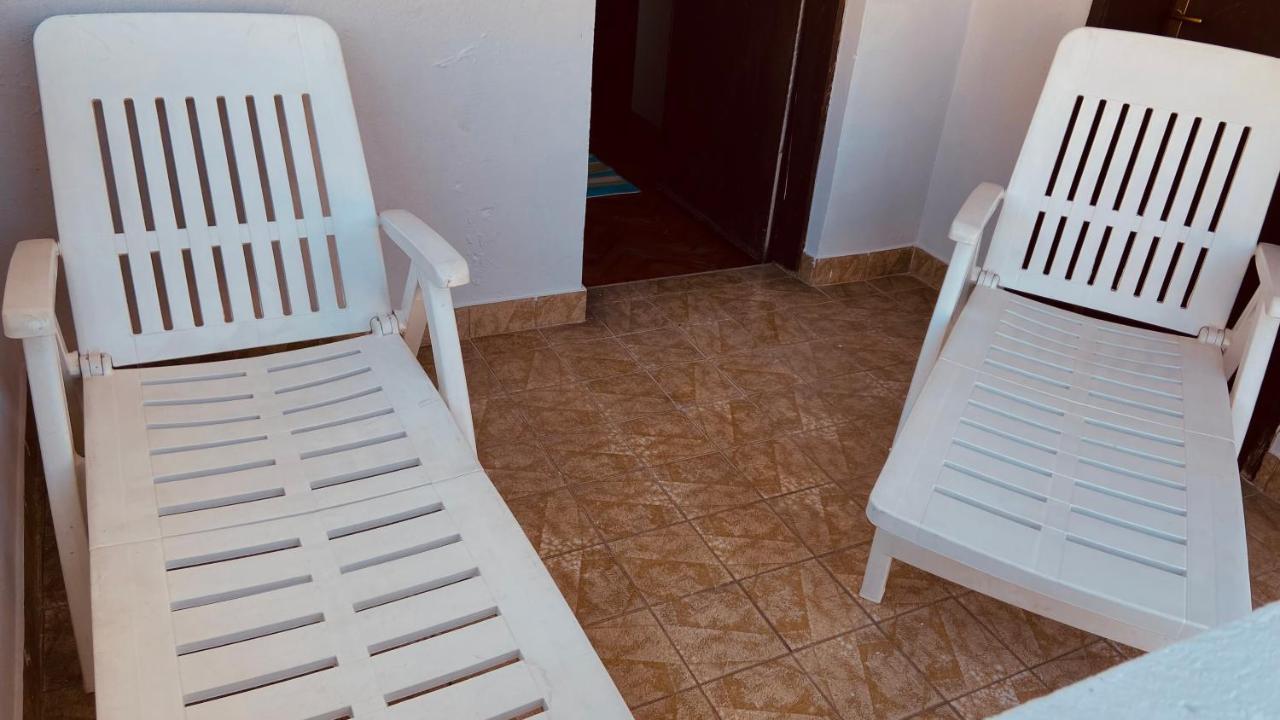 بودغوريتْسا Garden View Guestroom المظهر الخارجي الصورة