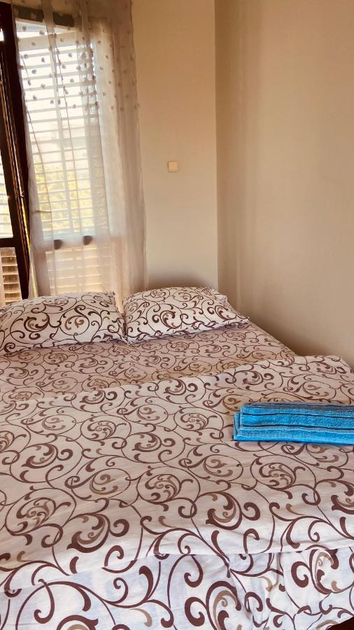 بودغوريتْسا Garden View Guestroom المظهر الخارجي الصورة
